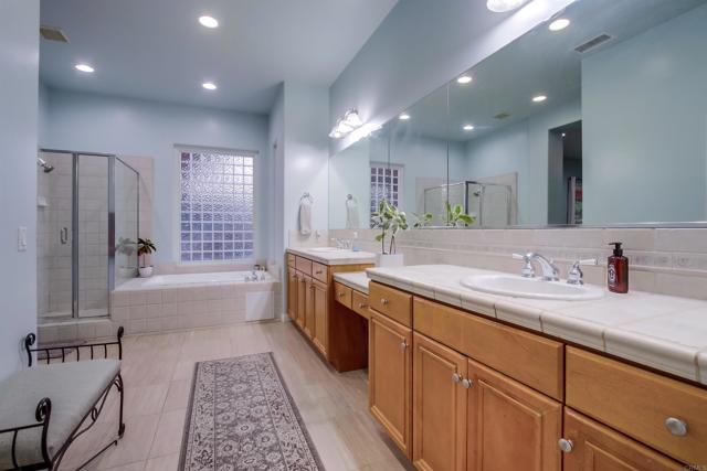 1495 Meredith Road, Fallbrook CA: https://media.crmls.org/mediaz/42aaf27a-506f-4ad2-8dd1-5ce6d9d71fd5.jpg