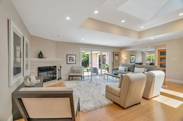 1728 Peartree Lane, Mountain View CA: https://media.crmls.org/mediaz/42aaff72-3c1f-4976-8975-ecef80bd5e74.jpg