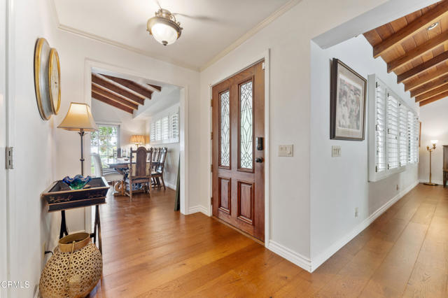 Detail Gallery Image 4 of 52 For 2210 Brambling Ln, Pasadena,  CA 91107 - 3 Beds | 3 Baths