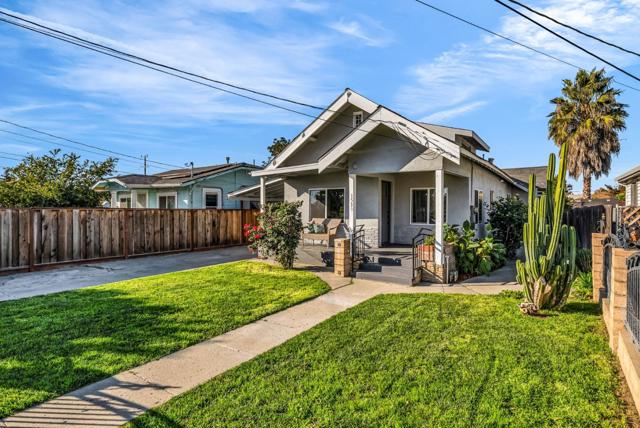 1539 E San Fernando Street, San Jose CA: https://media.crmls.org/mediaz/42ad1415-1729-4ad9-9cc2-f04a45ad0814.jpg