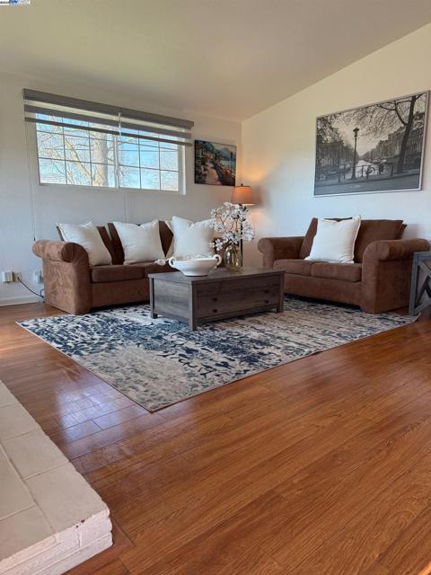 Image 8 of 16 For 4901 Eden Ct
