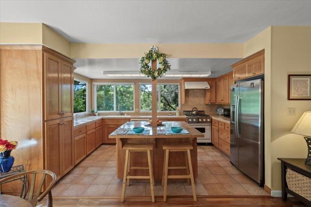 11949 Lakeshore Drive, Felton CA: https://media.crmls.org/mediaz/42ae1168-1965-4c5f-881d-1eea16d2932b.jpg