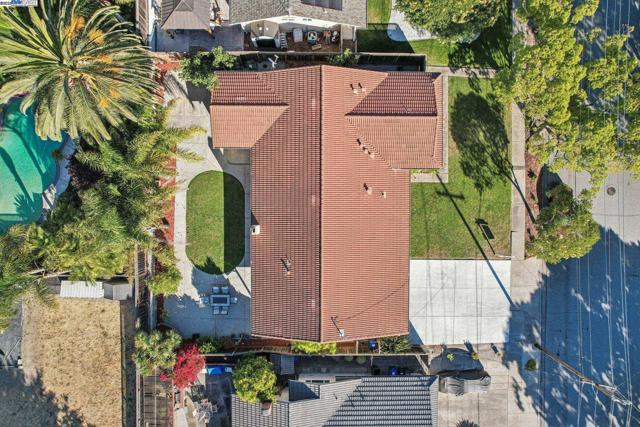 35120 Cardiff Street, Newark CA: https://media.crmls.org/mediaz/42ae7c72-5f62-4934-b428-e56204d94bb3.jpg