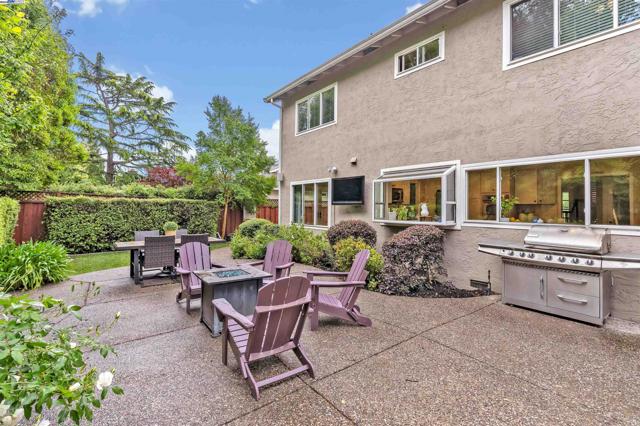 1632 Saint Norbert Dr, Danville CA: https://media.crmls.org/mediaz/42aebb26-53fa-418a-9e14-43cfb967402f.jpg