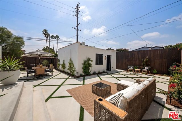 1663 S Ogden Drive, Los Angeles CA: https://media.crmls.org/mediaz/42b173d6-b7a1-4eb3-91d6-59cc127fb39e.jpg