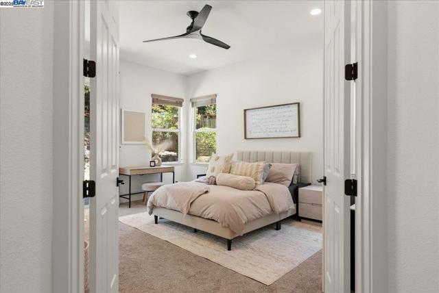3319 Besana Dr, El Dorado Hills CA: https://media.crmls.org/mediaz/42b28ca3-9880-4a8e-a83c-ac746bcefc19.jpg