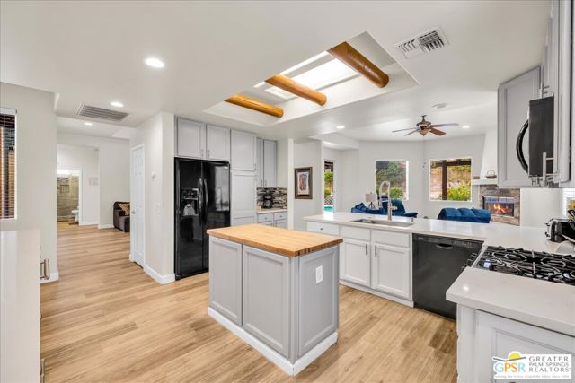 78179 Sombrero Court, Bermuda Dunes CA: https://media.crmls.org/mediaz/42b2b5a9-213b-4736-b9dd-1eb2b451bd29.jpg