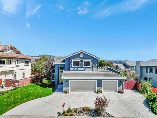 515 Silver Avenue, Half Moon Bay CA: https://media.crmls.org/mediaz/42b2d623-2350-4311-a039-1a8e31e8eaff.jpg