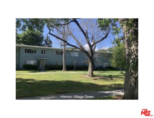 5135 Village, Los Angeles CA: https://media.crmls.org/mediaz/42b3aa29-ecda-461f-a708-20b7cf3b09fd.jpg