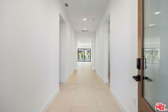 57660 Cherrywood Place, La Quinta CA: https://media.crmls.org/mediaz/42b4a048-1d07-42e2-a308-2829cf19f79b.jpg