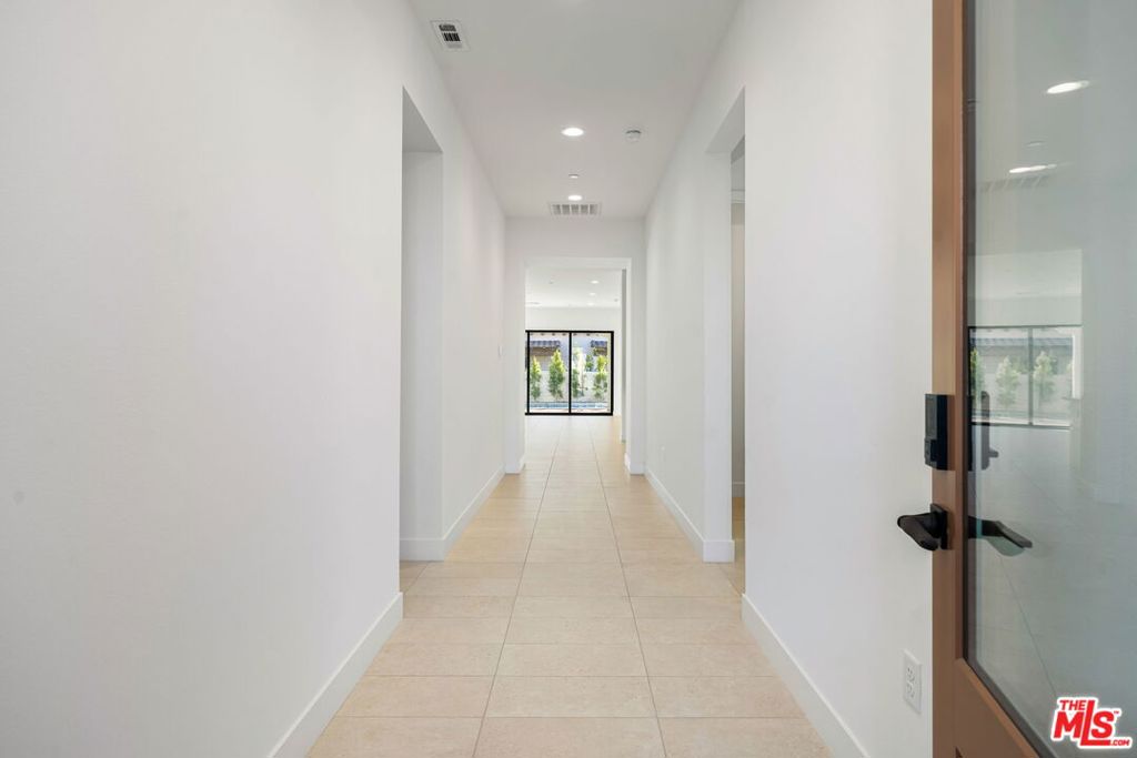 MLS #25613907 image #5