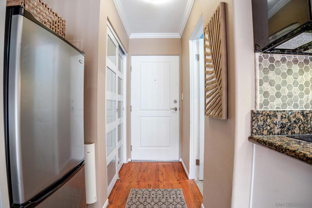 1021 Scott St - photo 6