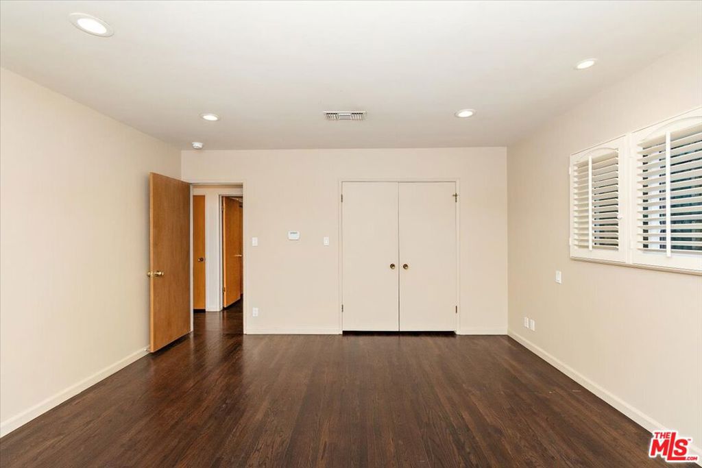 15451 Longbow DriveSherman Oaks img 21