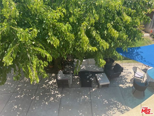 4426 Finley Avenue, Los Angeles CA: https://media.crmls.org/mediaz/42b8a675-44b0-47ef-81da-963811c2e8fc.jpg