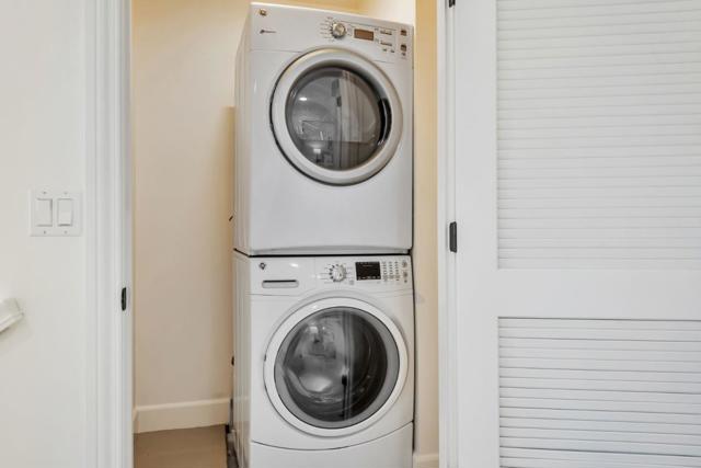 1601 Kentfield Avenue, Redwood City CA: https://media.crmls.org/mediaz/42b8b7b4-4b84-4610-9b38-4d83d6eb95c2.jpg