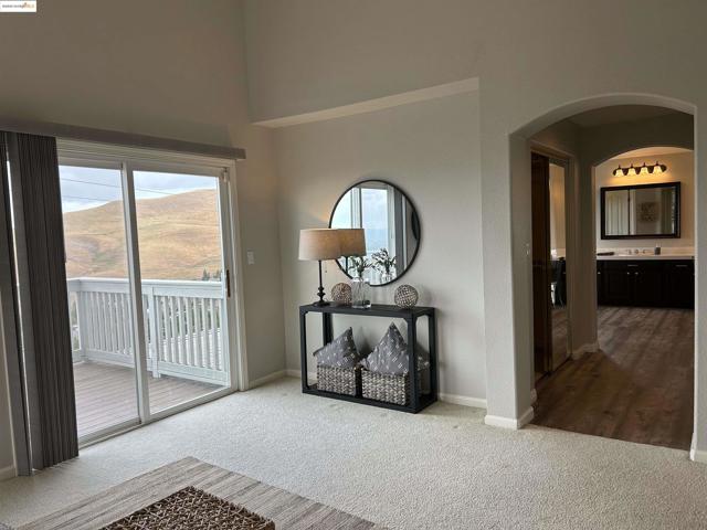 8040 Kelok Way, Clayton CA: https://media.crmls.org/mediaz/42b98d99-ec05-4911-872f-fad2d238f7e8.jpg
