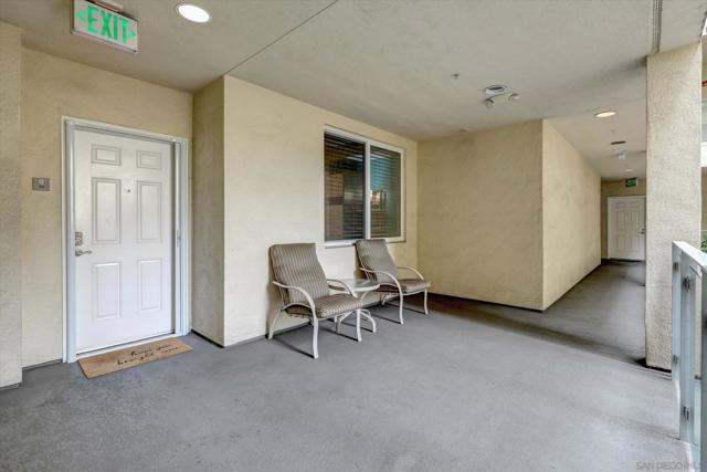 1601 India St, San Diego CA: https://media.crmls.org/mediaz/42b99142-b47f-4888-a8b4-e4a27b4dff91.jpg