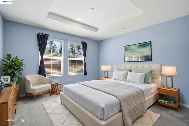 Image 19 of 47 For 102 Fanuncio Ln