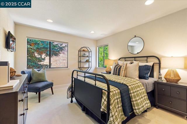 4101 Fox Creek Ct, Danville CA: https://media.crmls.org/mediaz/42b9e2a8-7c66-43c8-993c-ab053b4452d2.jpg
