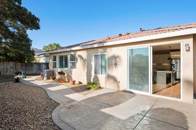 11447 Mirage Drive, Chowchilla CA: https://media.crmls.org/mediaz/42b9fb58-5fc1-419e-b1c7-29c7eaa6bd2c.jpg