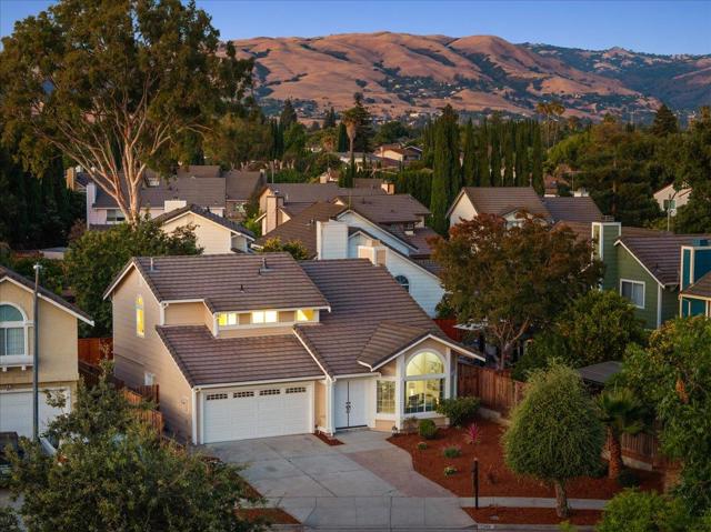 1507 New Bedford ct Court, San Jose CA: https://media.crmls.org/mediaz/42ba87ea-8ee3-43a4-b9c1-fdcee8033809.jpg