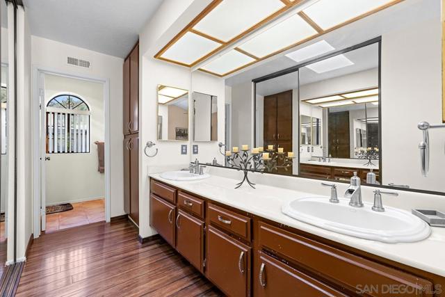 Image 48 of 54 For 1709 Larkhaven Glen