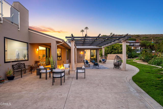 5572 Rainier Street, Ventura CA: https://media.crmls.org/mediaz/42bb4a3d-9a57-47e5-b73f-c8628e750bd7.jpg