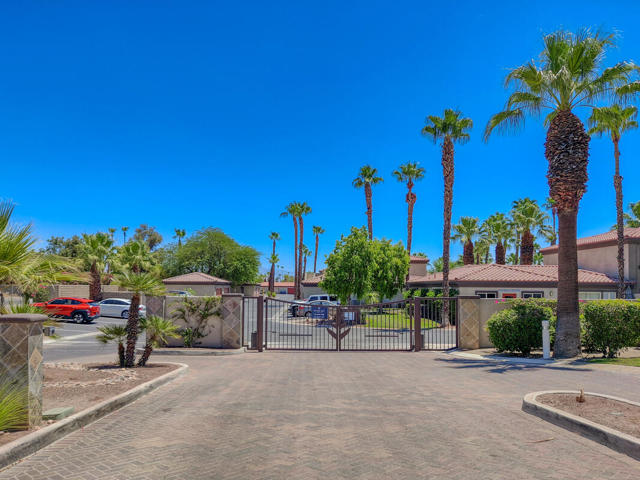 30310 Regent Street, Cathedral City CA: https://media.crmls.org/mediaz/42bb97f6-cfa2-4cd6-8ea1-fb90d49df14e.jpg