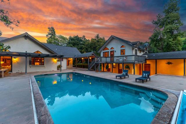 14205 Shannon Road, Los Gatos CA: https://media.crmls.org/mediaz/42bd0d86-a840-4f74-b1b2-26d33eb50887.jpg