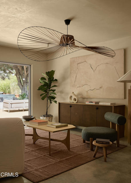 Detail Gallery Image 9 of 38 For 4781 Round Top Dr, Los Angeles,  CA 90065 - 4 Beds | 2 Baths