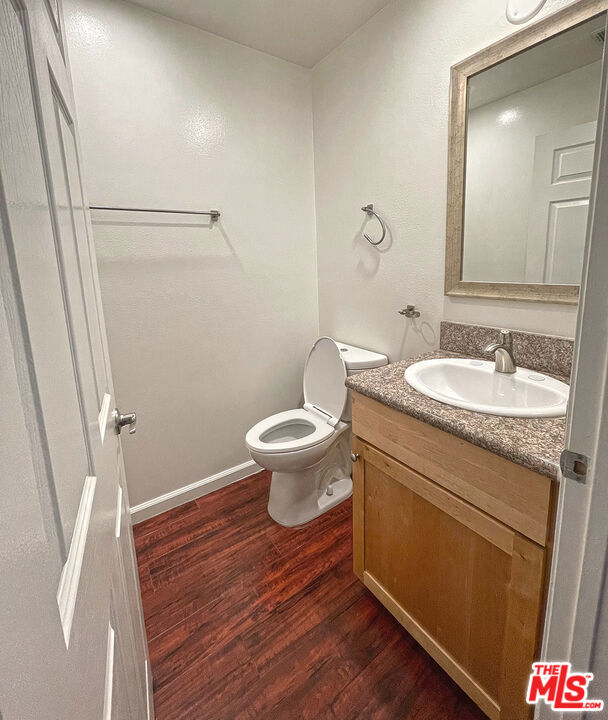 Image 25 of 32 For 5330 Satsuma Avenue