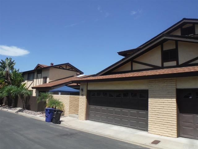 75 Third Ave, Chula Vista CA: https://media.crmls.org/mediaz/42bddb86-da63-48ab-851a-a6dc4782be90.jpg