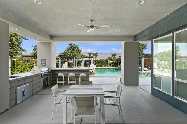 036_Community Amenities