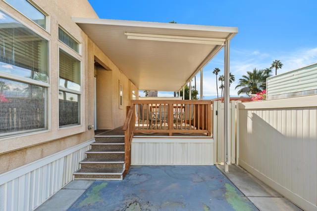 205 Cherokee Street, Palm Springs CA: https://media.crmls.org/mediaz/42beb763-6a24-4b35-a4eb-f568d4745e40.jpg