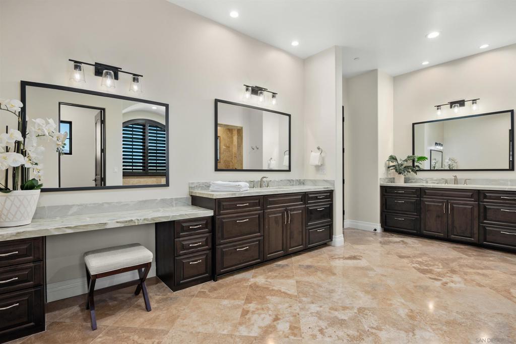 MLS #250037809SD image #46