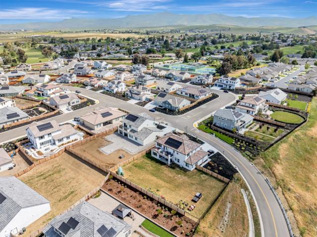 172 Vienna Way, Hollister CA: https://media.crmls.org/mediaz/42bf1ad3-85eb-4581-81dd-78f958e16d72.jpg