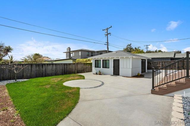 Image 30 of 40 For 5301 Los Robles