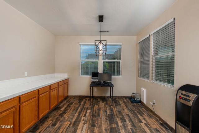 Detail Gallery Image 13 of 34 For 501 Butte Ct, Shafter,  CA 93263 - 3 Beds | 3 Baths