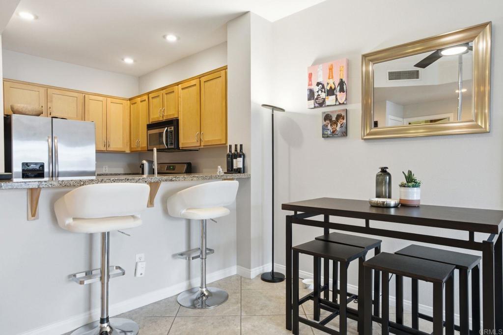 450 J St - photo 5