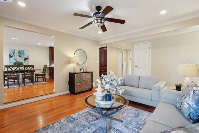 Image 8 of 59 For 34348 Atteridge Ct