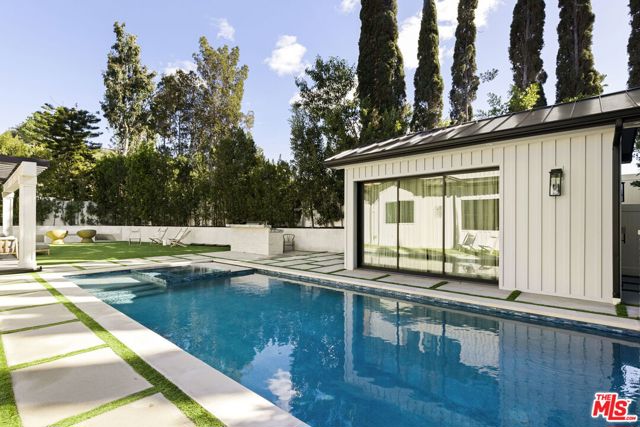 6310 Mirror Lake Drive, Los Angeles CA: https://media.crmls.org/mediaz/42c03bcc-d191-4f7c-8436-36d623feae4c.jpg