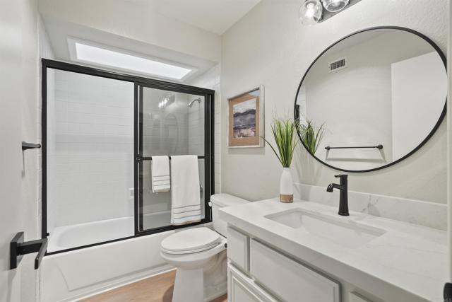 Detail Gallery Image 30 of 39 For 5643 Adobe Falls Rd #C,  San Diego,  CA 92120 - 2 Beds | 2 Baths