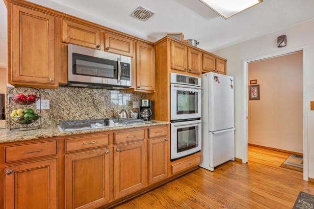 2941 Fleetwood Drive, San Bruno CA: https://media.crmls.org/mediaz/42c1c1ba-7c76-4870-b15e-b10f112a1ba9.jpg
