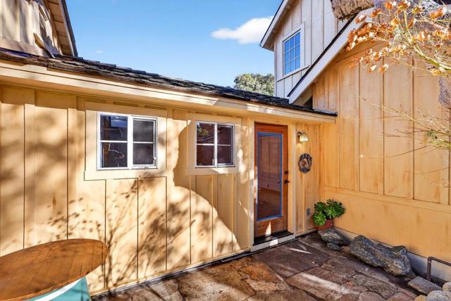 421 Eardley Avenue, Pacific Grove CA: https://media.crmls.org/mediaz/42c24906-59ea-4cc1-959d-9b5cd21ff3cf.jpg