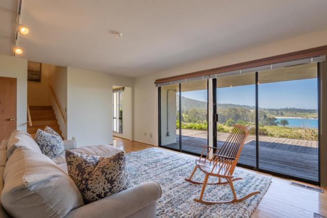 2952 Cuesta Way, Carmel CA: https://media.crmls.org/mediaz/42c2f6c0-4300-47d4-ba69-d7c64e672277.jpg