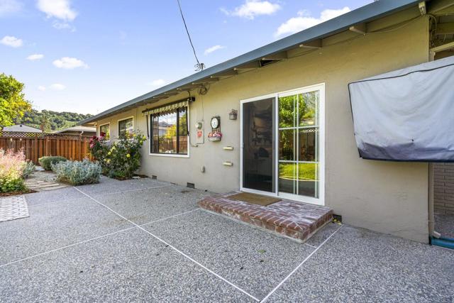 6110 Larios Way, San Jose CA: https://media.crmls.org/mediaz/42c347ec-ba47-434a-949c-29752b3b43d3.jpg