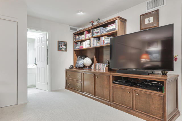201 Wild Horse Drive, Palm Desert, CA 92211