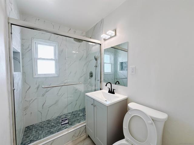 278 Oxford St, Chula Vista CA: https://media.crmls.org/mediaz/42c4090a-ba3a-4753-a009-e6cb082ed6a4.jpg