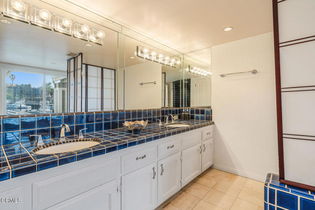 Detail Gallery Image 21 of 50 For 2221 Kingsbridge Ln, Oxnard,  CA 93035 - 3 Beds | 3 Baths