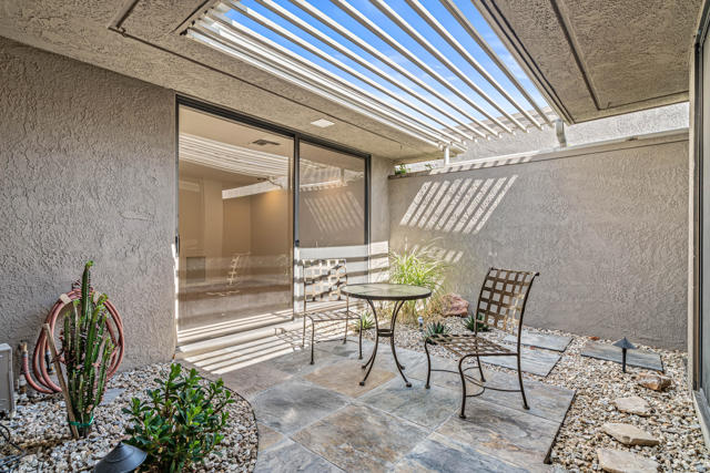 33 Colgate Drive, Rancho Mirage, CA 92270